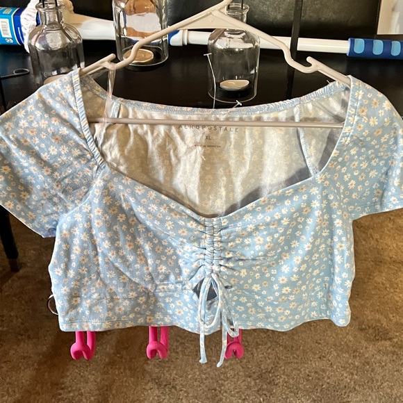 Aeropostale Tops - Aeropostale crop top